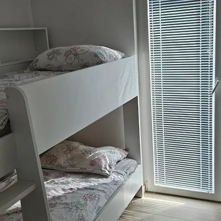 Nina&meri Apartment Vir